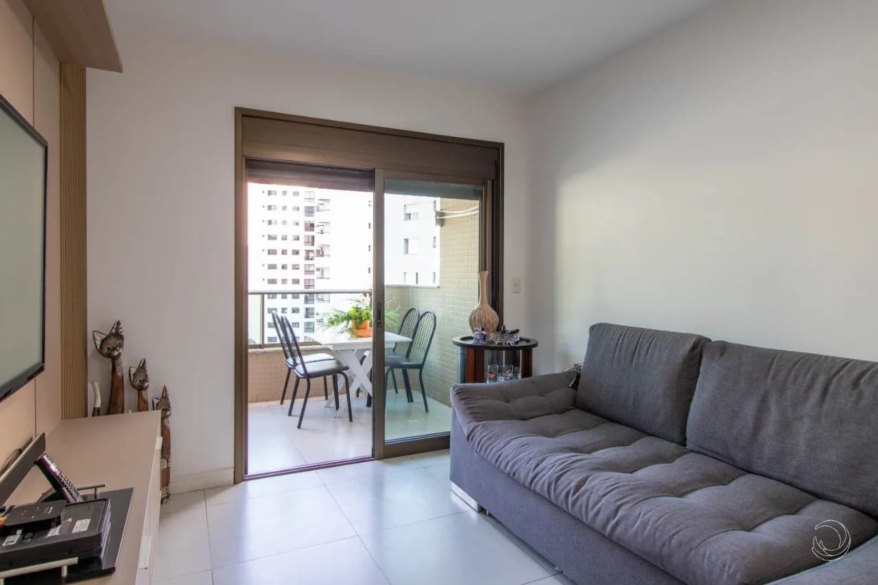 Apartamento para venda com 2 dormitórios em Agronômica com 72 m² — foto principal