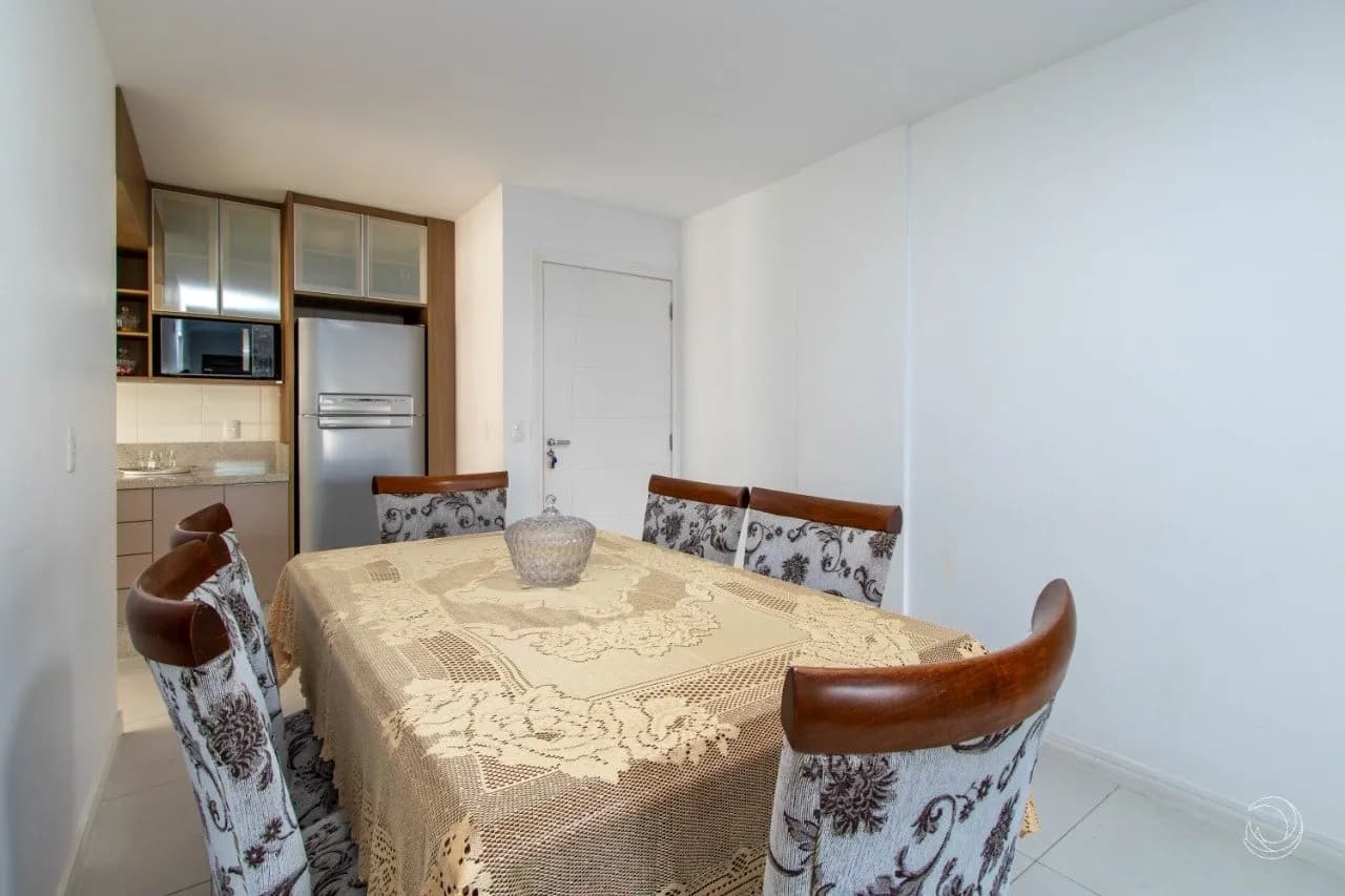 Apartamento para venda com 2 dormitórios em Agronômica com 72 m² — foto 4