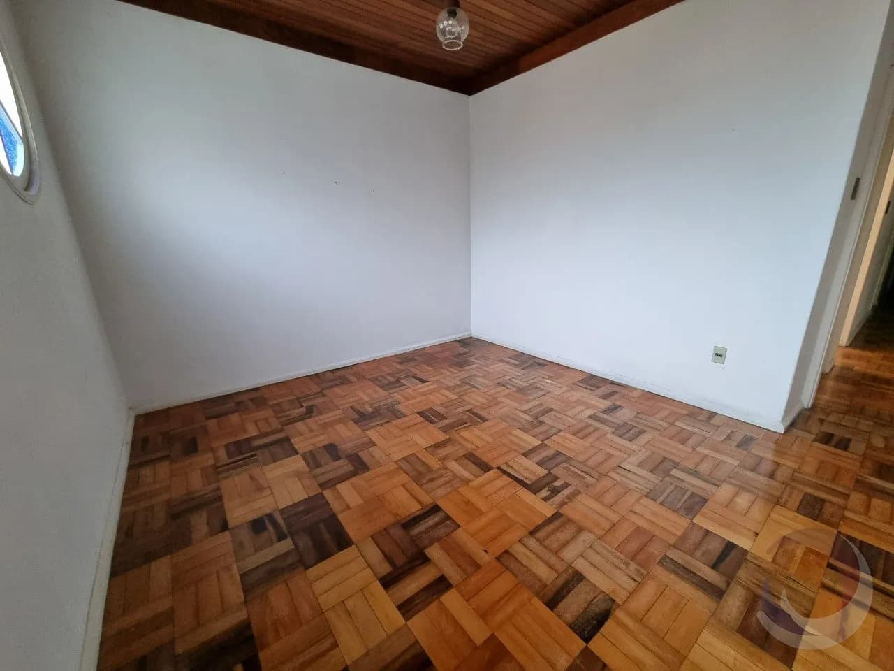 Casa para venda com 4 dormitórios em Centro com 175 m² — foto 4