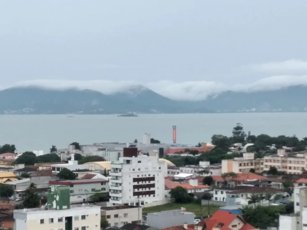 Apartamento para venda com 2 dormitórios em Barreiros com 72 m² — foto 2