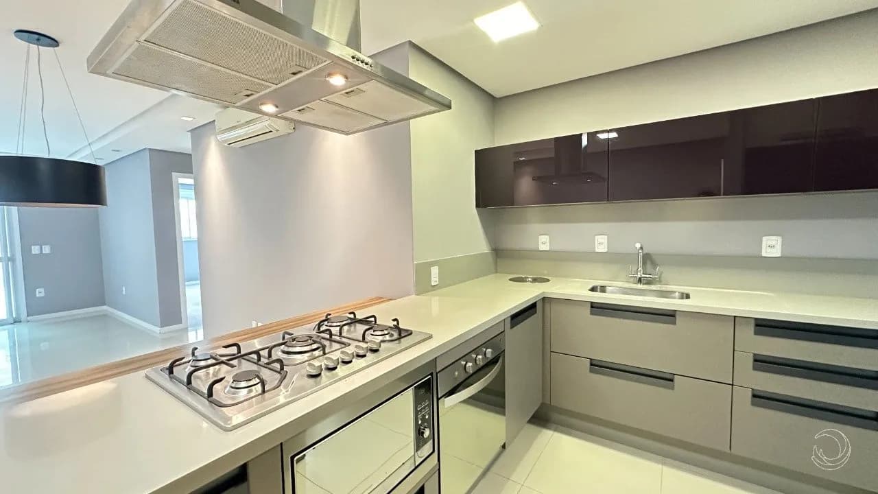 Apartamento para venda com 2 dormitórios em Centro com 220 m² — foto principal