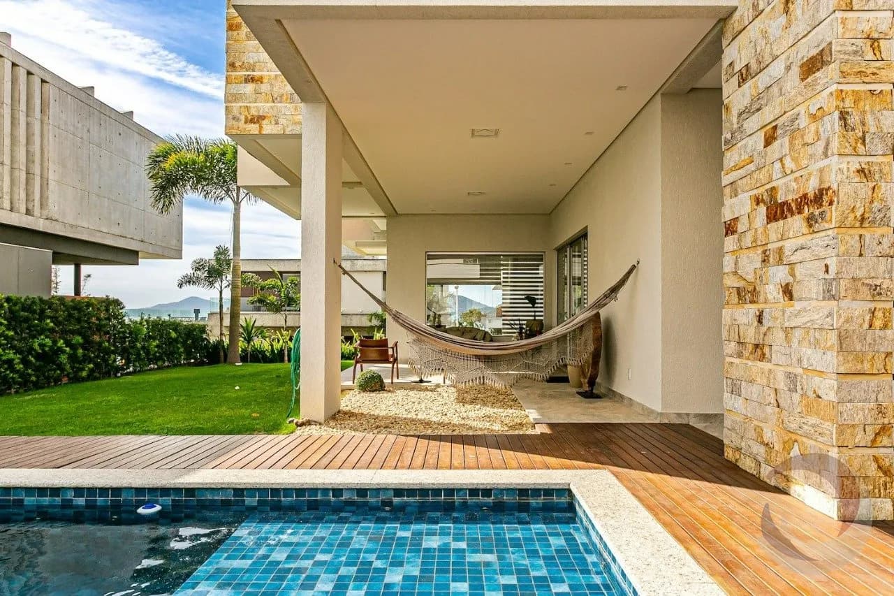 Casa de condomínio para venda com 5 dormitórios em Cacupé com 556 m² — foto 3