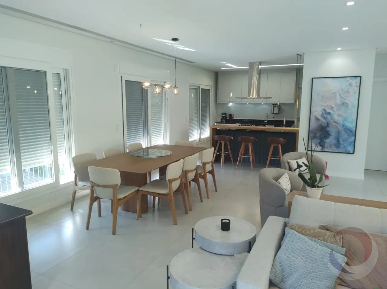 Casa de condomínio para venda com 4 dormitórios em Cacupé com 319 m² — foto 2