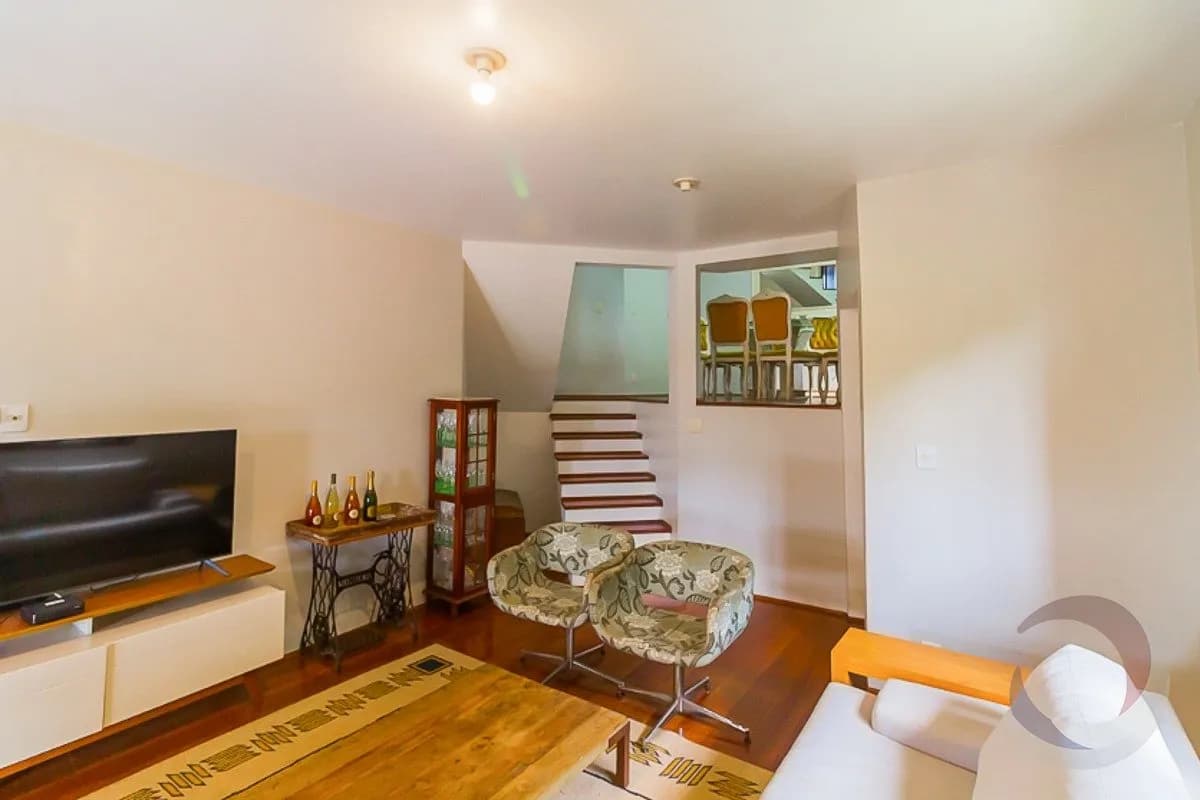 Casa para venda com 4 dormitórios em Centro com 240 m² — foto 5