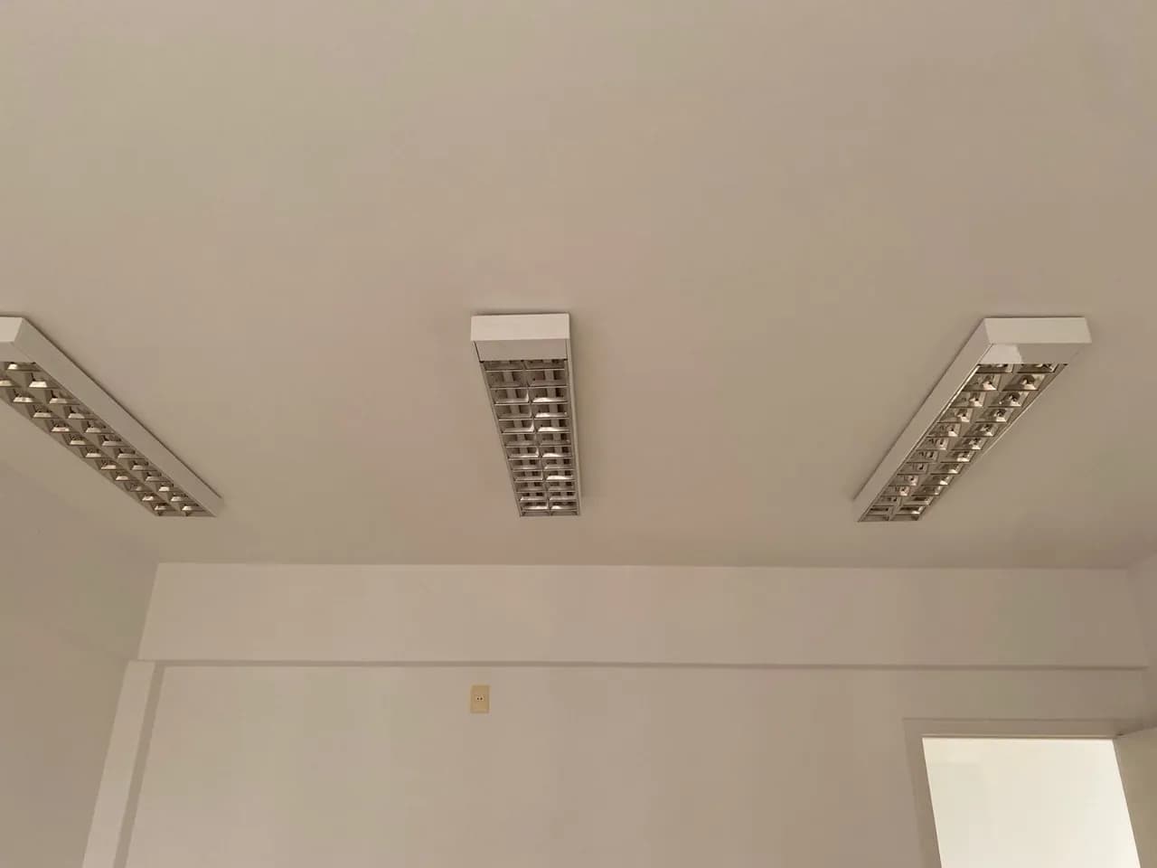 Sala comercial para venda em Centro com 57 m² — foto 2