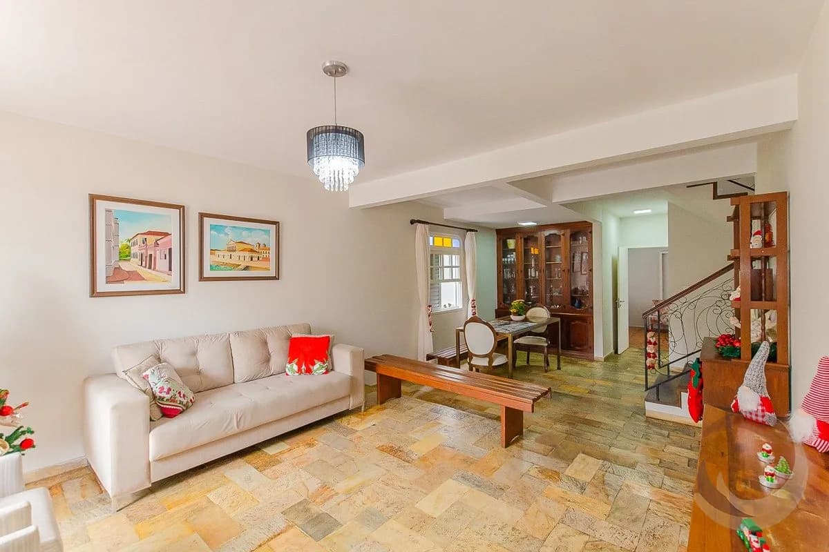 Casa para venda com 4 dormitórios em Centro com 190 m² — foto 5