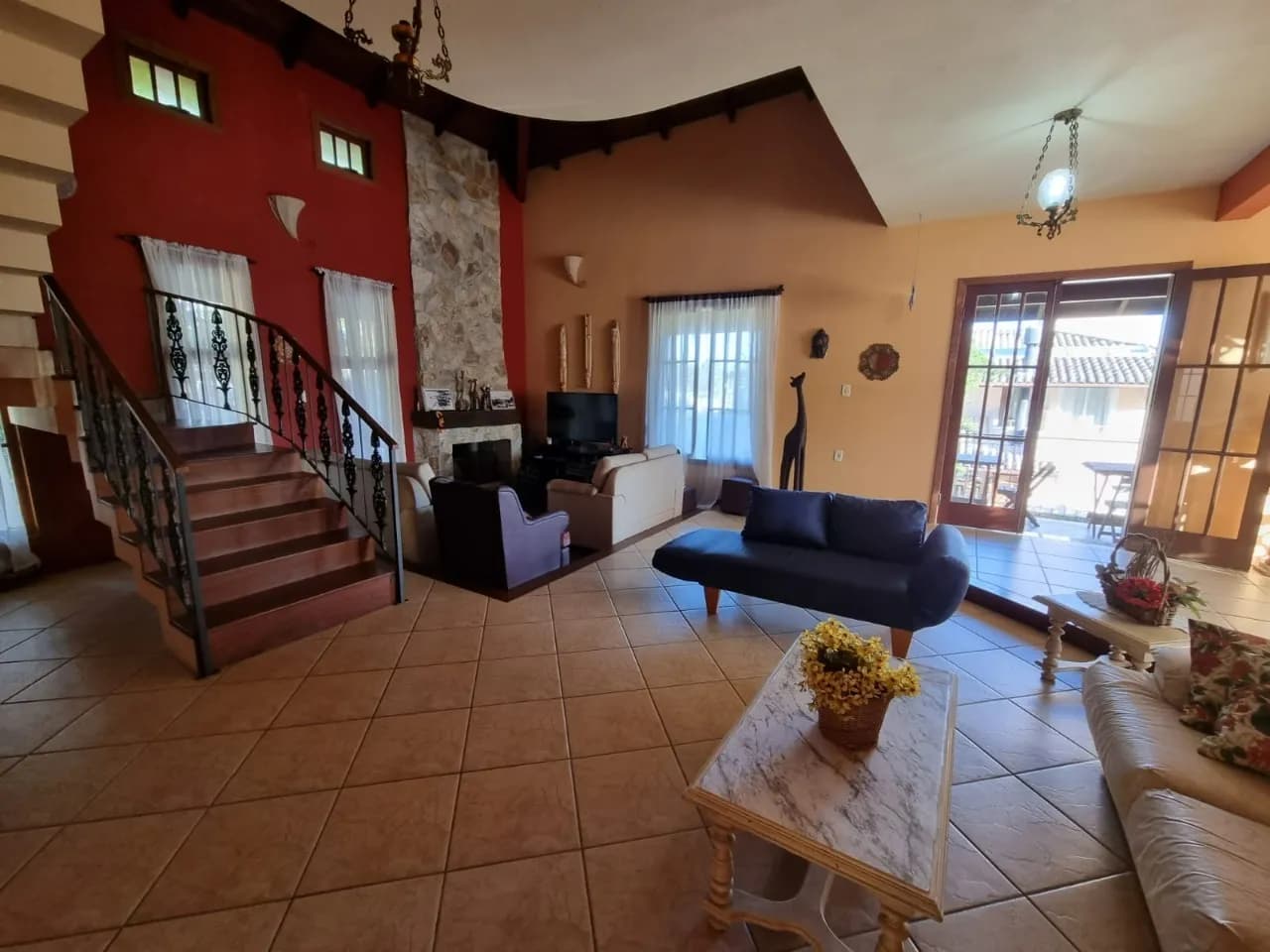 Casa para venda com 4 dormitórios em Lagoa Da Conceição com 295 m² — foto principal
