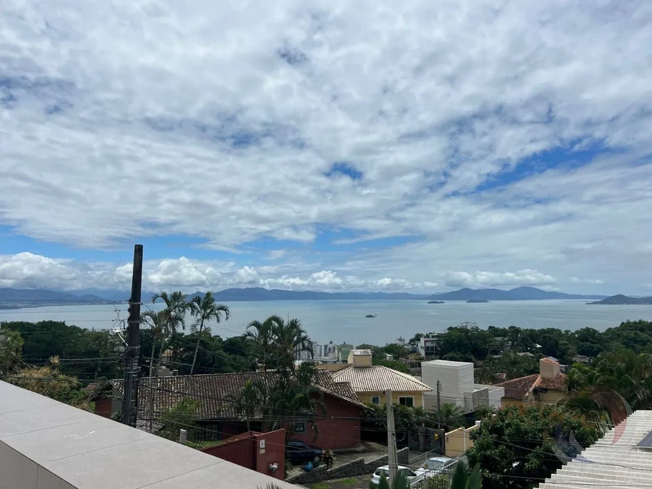 Casa para venda com 4 dormitórios em Centro com 203 m² — foto principal