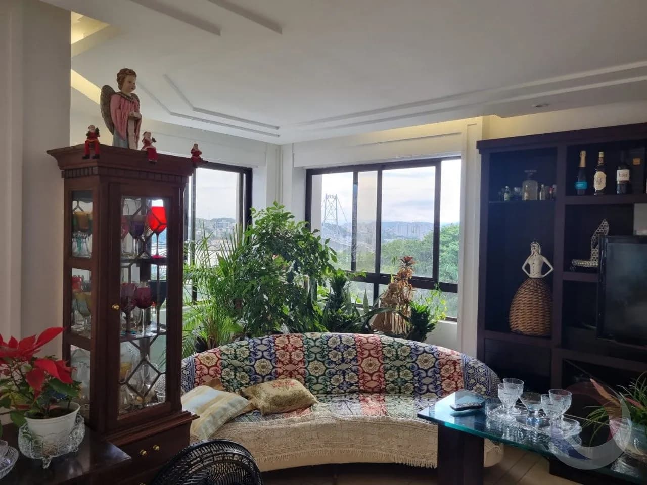 Apartamento para venda com 3 dormitórios em Centro com 142 m² — foto 2