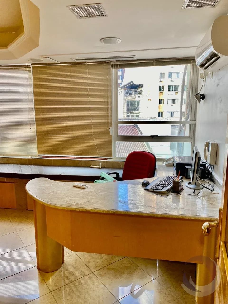 Sala comercial para venda em Centro com 57 m² — foto 2