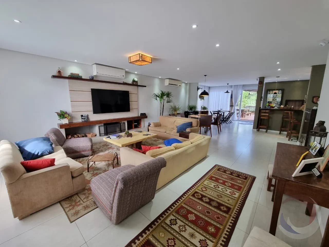 Casa para venda com 4 dormitórios em Campeche com 277 m² — foto 2