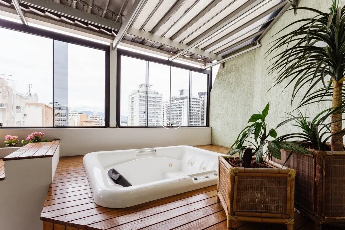 Apartamento para venda com 3 dormitórios em Centro com 203 m² — foto principal