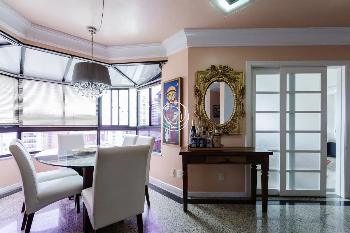 Apartamento para venda com 3 dormitórios em Centro com 203 m² — foto 2
