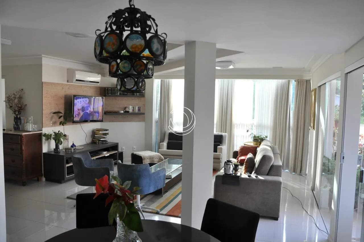 Cobertura para venda com 3 dormitórios em Saco Dos Limões com 176 m²