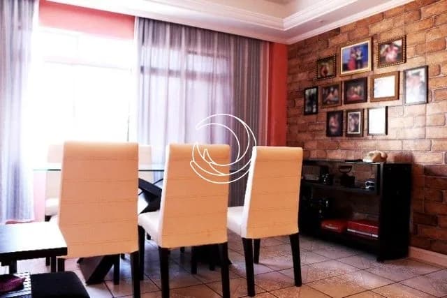Casa para venda com 3 dormitórios em Agronômica com 190 m² — foto 2