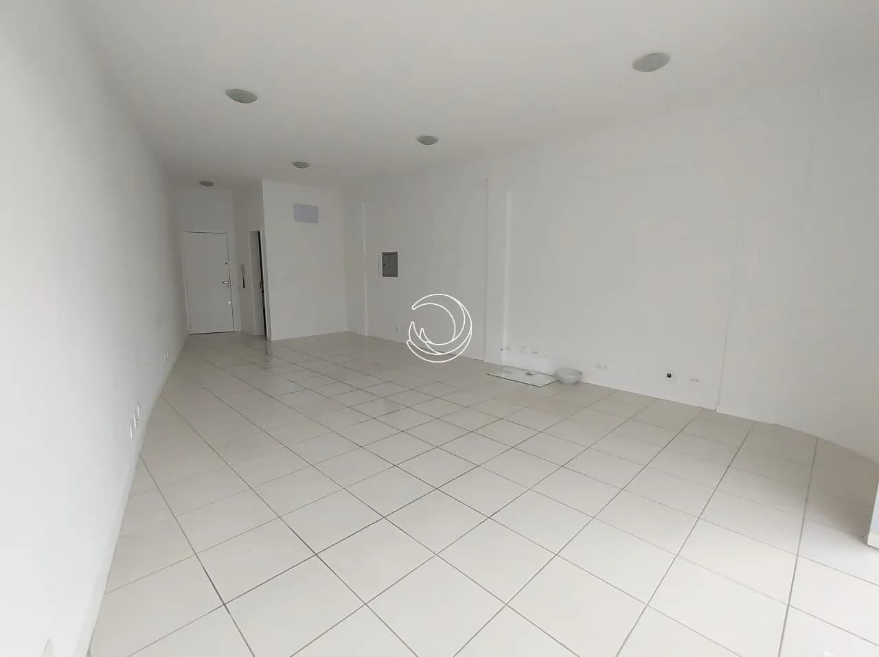 Sala comercial para venda em Côrrego Grande com 55 m² — foto 3