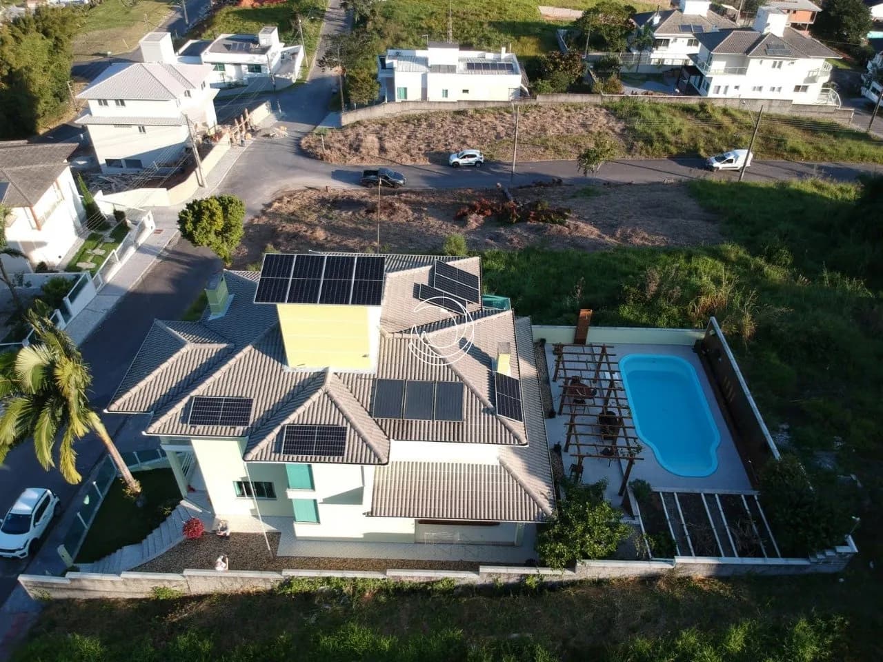 Casa para venda com 3 dormitórios em Pedra Branca com 320 m² — foto principal