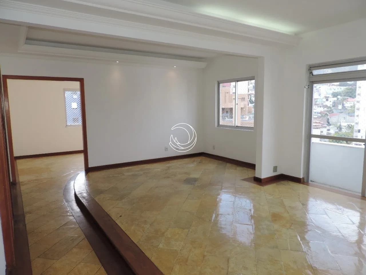 Apartamento para venda com 3 dormitórios em Centro com 137 m² — foto principal