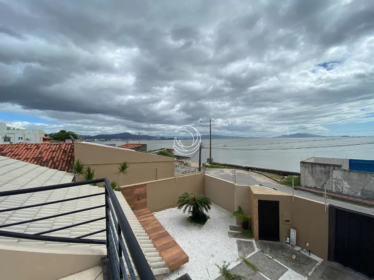 Casa para venda com 3 dormitórios em Balneário com 248 m² — foto 2
