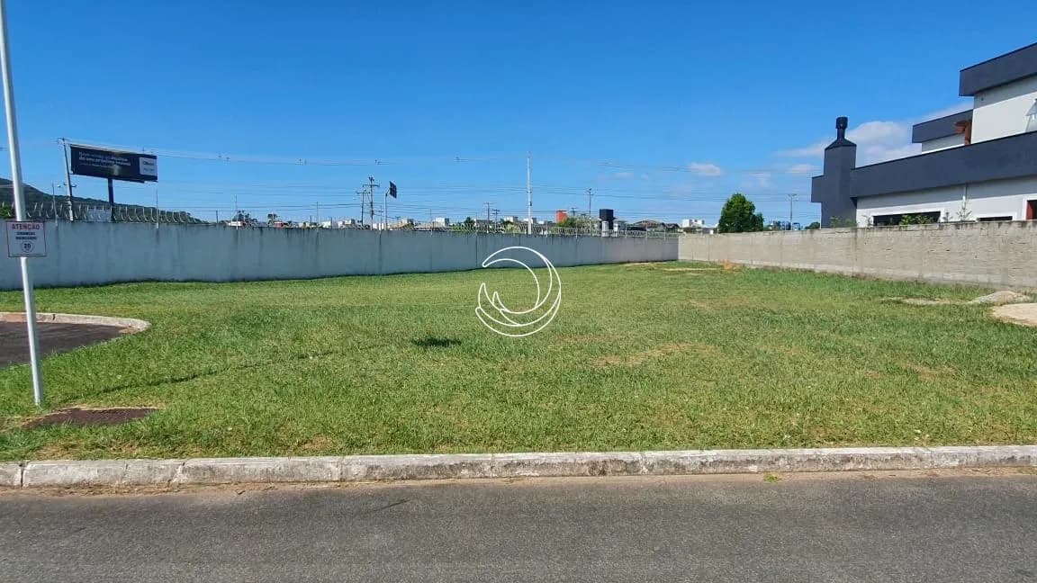 Terreno para venda em Campeche com 586 m² — foto 2