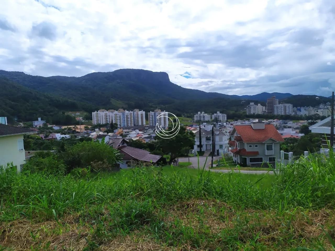 Terreno para venda em Pedra Branca com 541 m² — foto principal