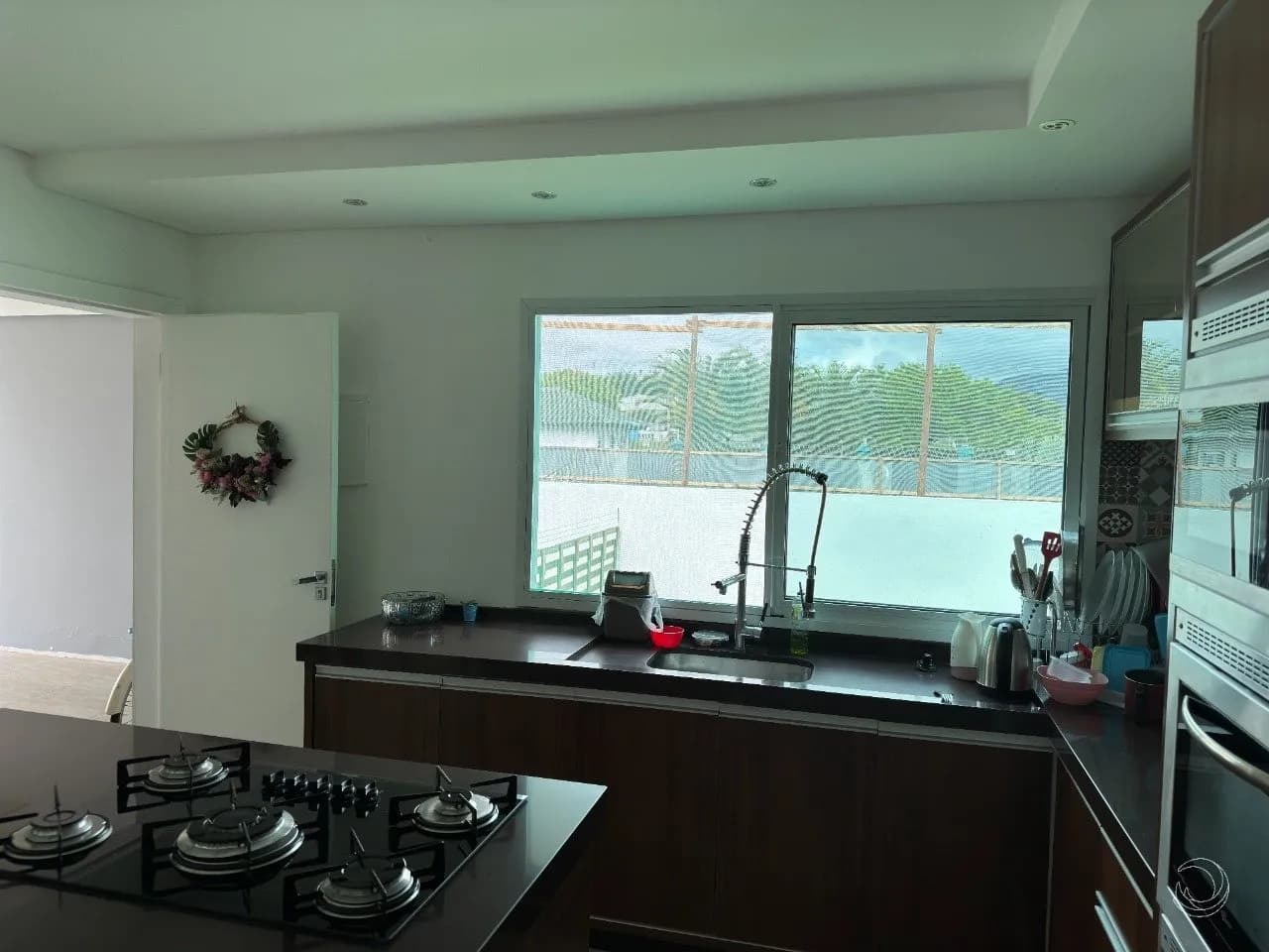 Casa de condomínio para venda com 3 dormitórios em Campeche com 209 m² — foto 2