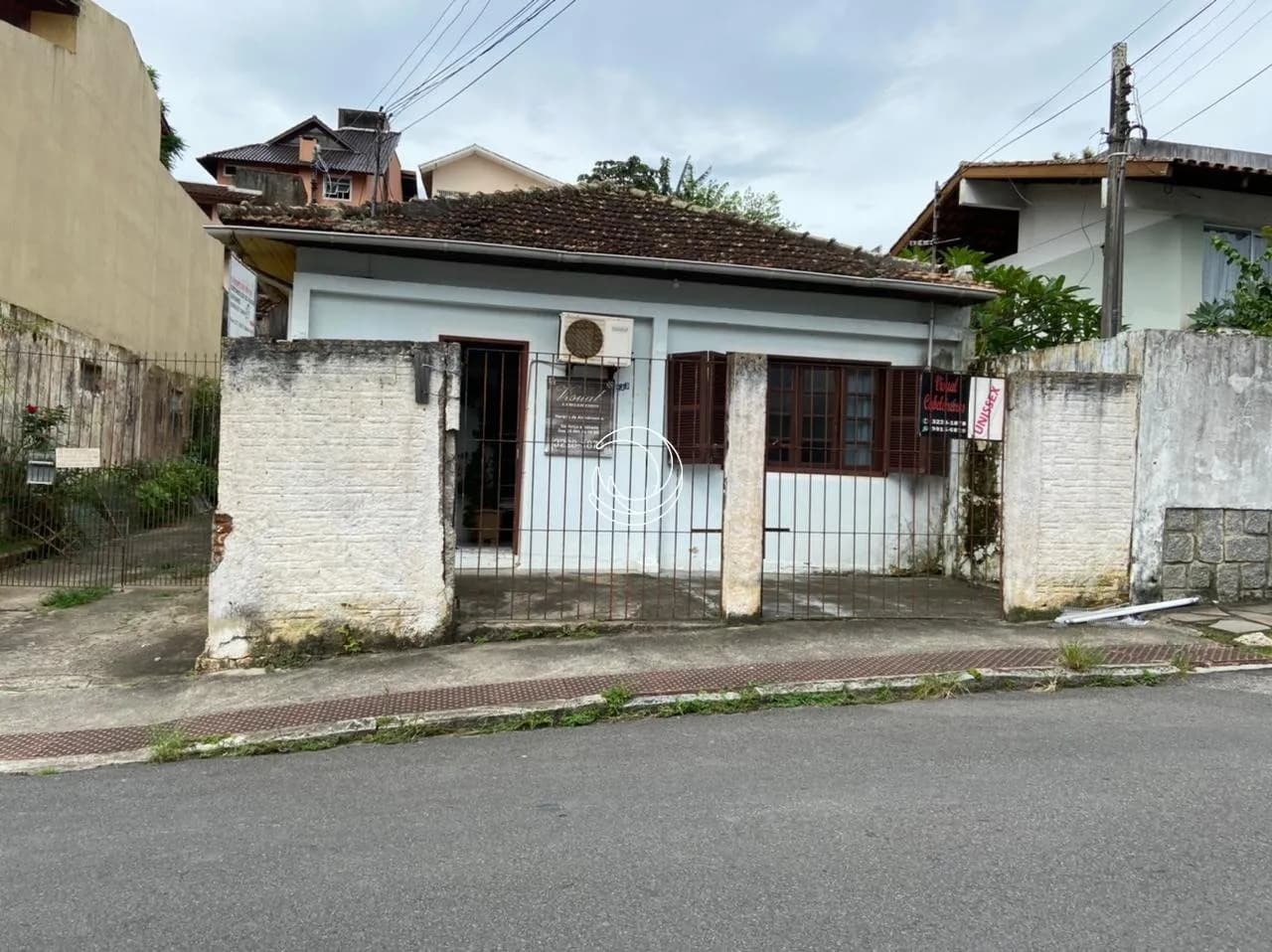 Terreno para venda em Agronômica com 363 m² — foto principal