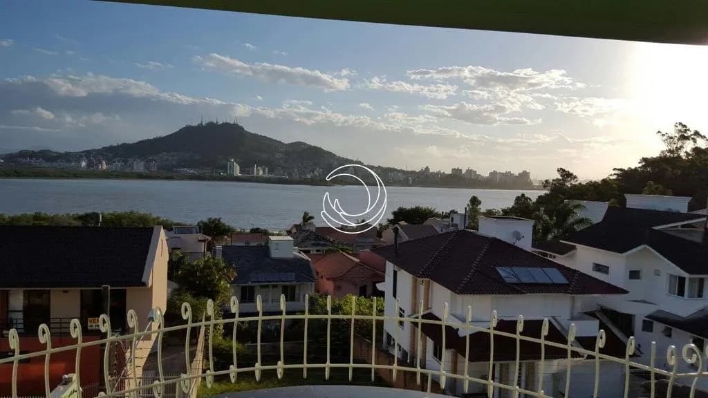 Casa para venda com 4 dormitórios em Joao Paulo com 488 m² — foto principal