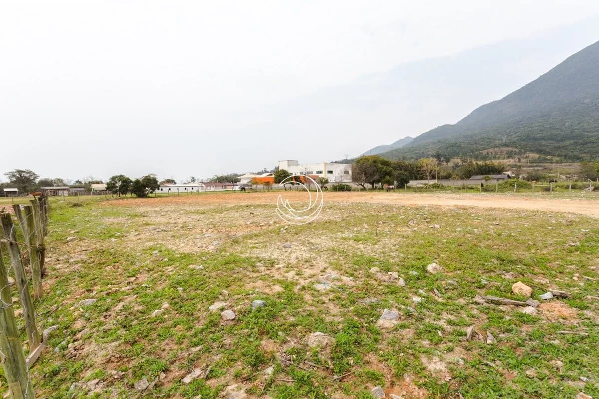 Terreno para venda em Praia De Fora com 1222 m² — foto principal