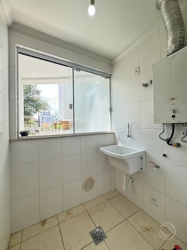 Apartamento para venda com 2 dormitórios em Coqueiros com 93 m² — foto 4