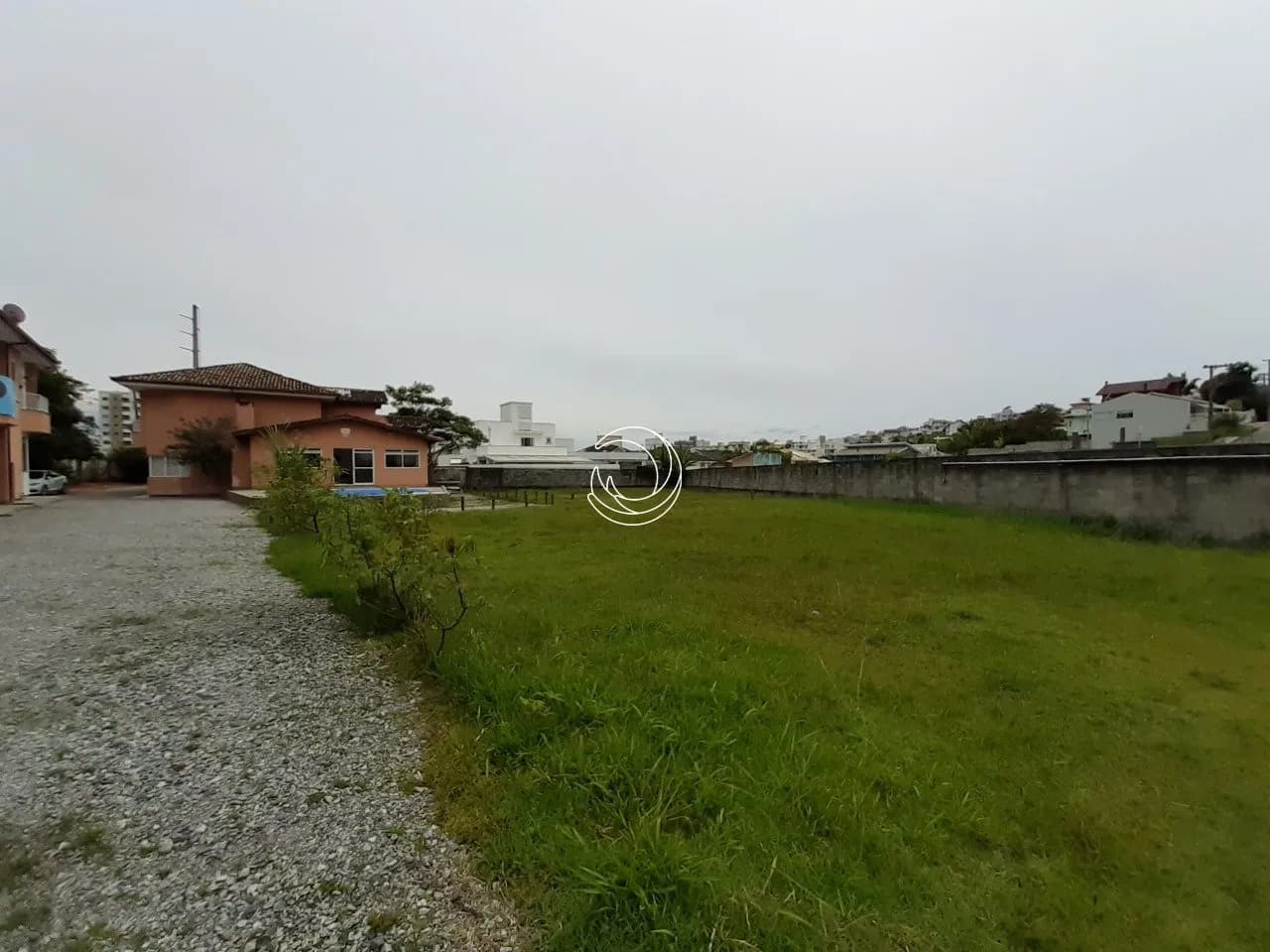 Terreno para venda em Pedra Branca com 3186 m² — foto principal