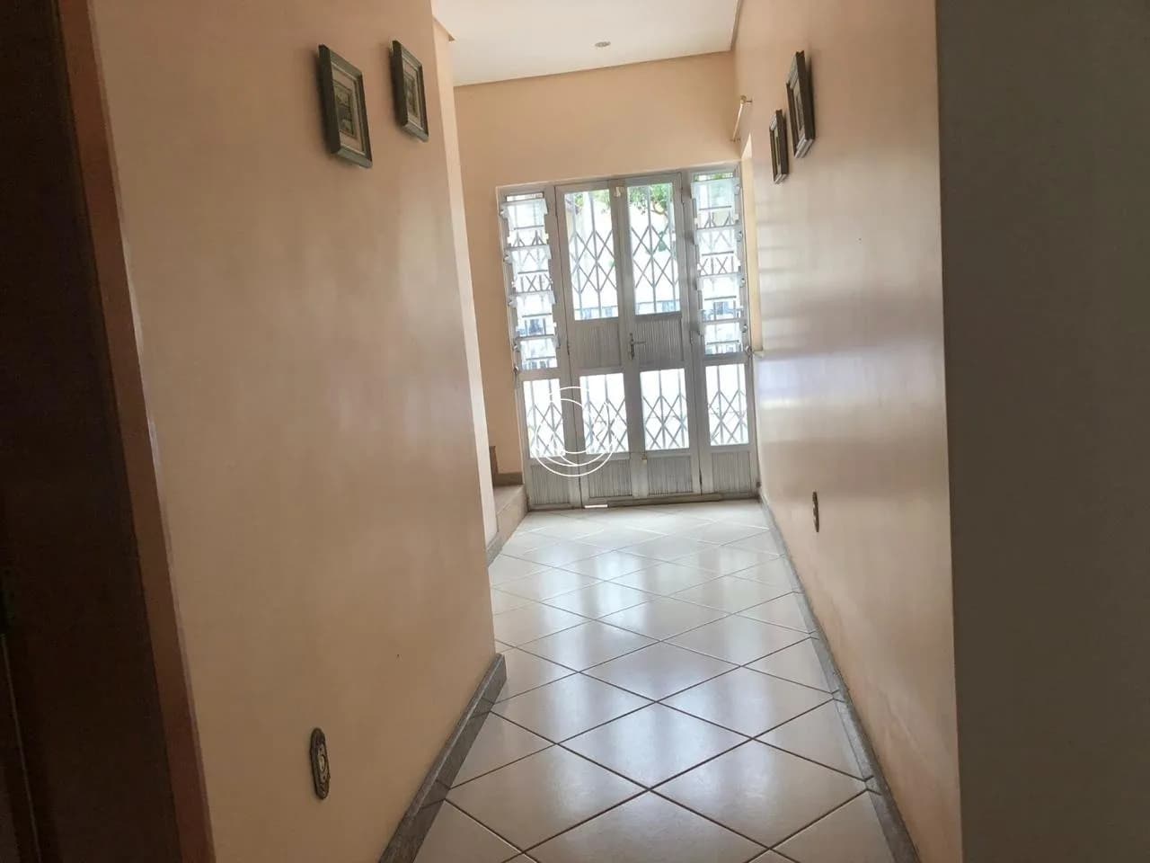 Casa para venda com 4 dormitórios em Centro com 220 m² — foto 4