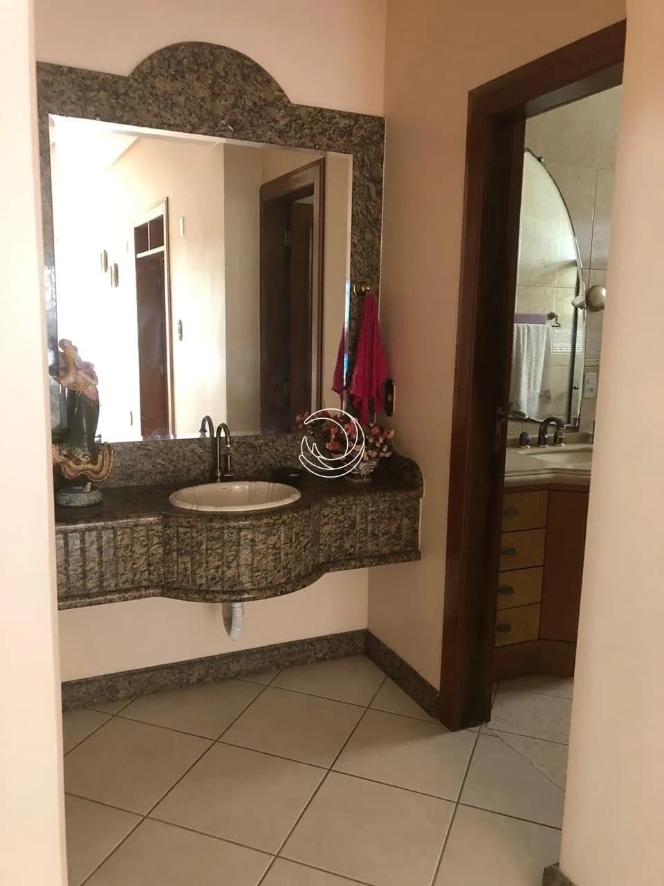 Casa para venda com 4 dormitórios em Centro com 220 m² — foto 5