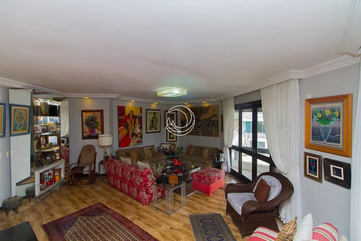 Casa para venda com 5 dormitórios em Centro com 298 m² — foto 5