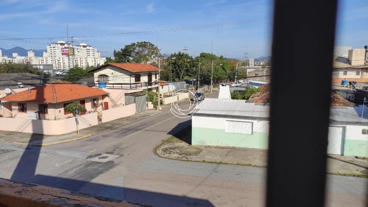Casa para venda com 4 dormitórios em Abraão com 280 m² — foto 2