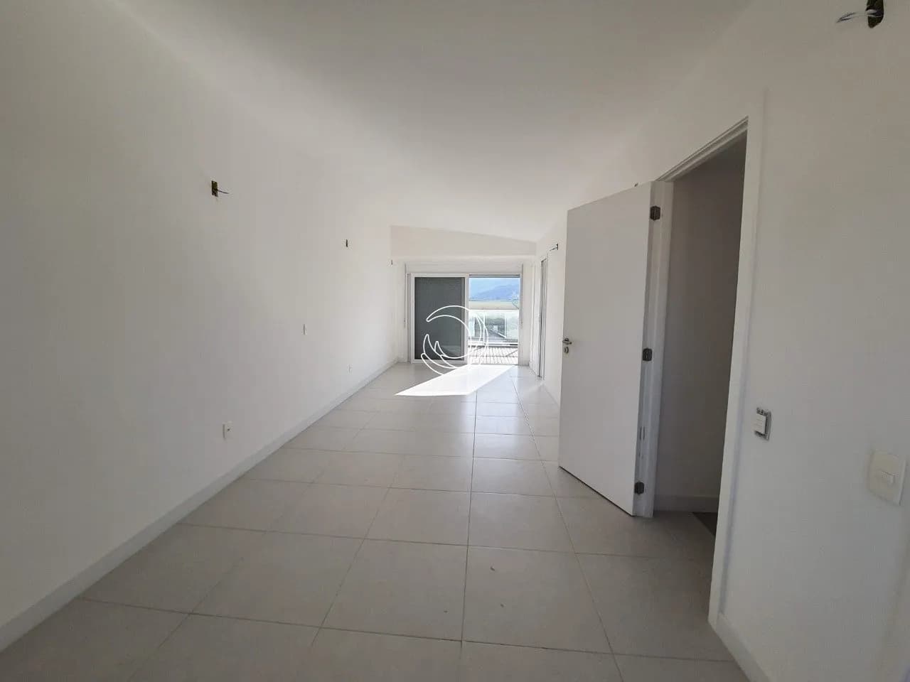 Cobertura para venda com 3 dormitórios em Campeche com 227 m² — foto 4