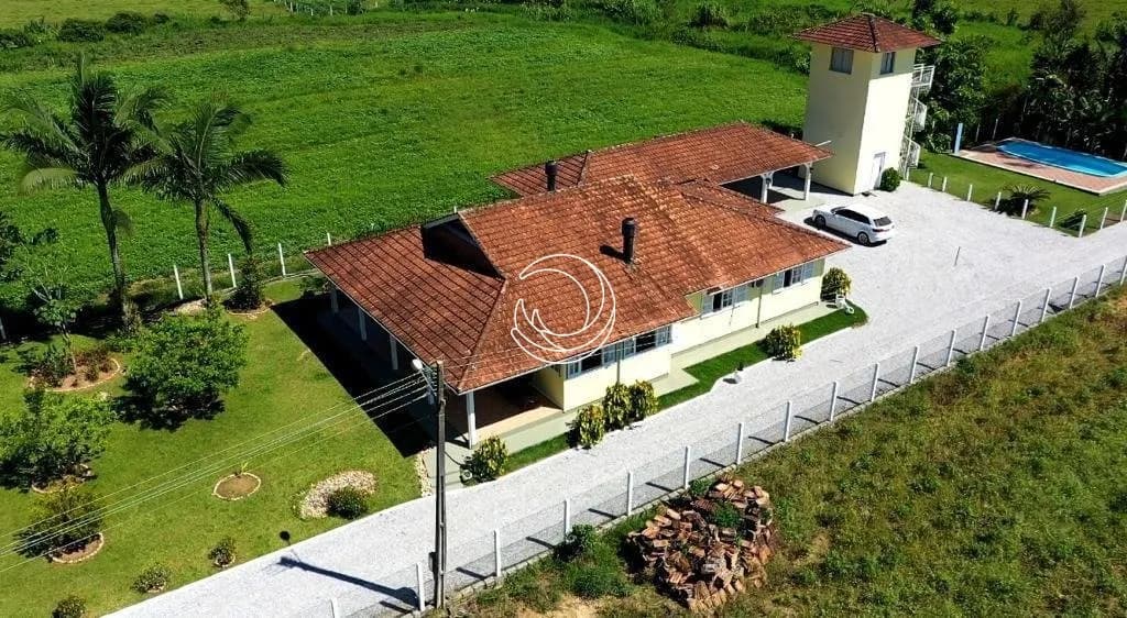 Sitio/fazenda para venda com 4 dormitórios em Areias de Cima (Guaporanga) com 300 m² — foto principal