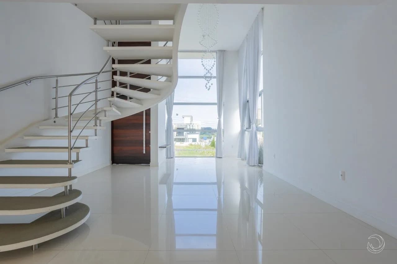 Casa para venda com 4 dormitórios em Pedra Branca com 341 m² — foto 2