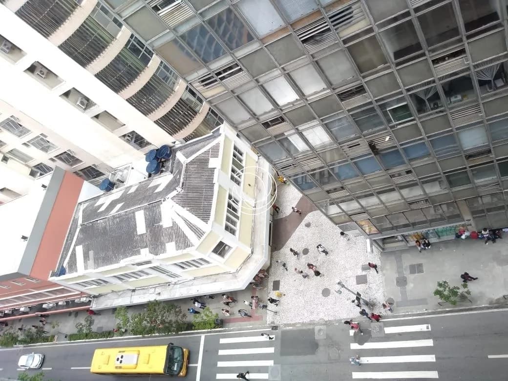 Sala comercial para venda em Centro com 39 m² — foto 2