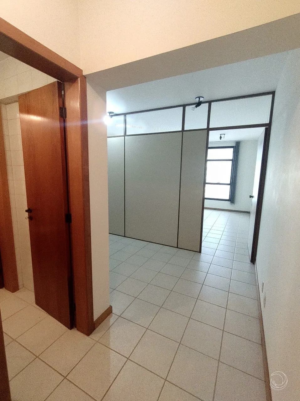 Sala comercial para venda em Centro com 32 m² — foto 4