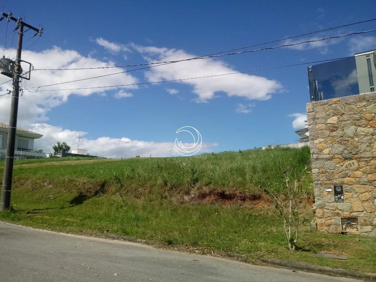 Terreno para venda em Pedra Branca com 425 m² — foto principal