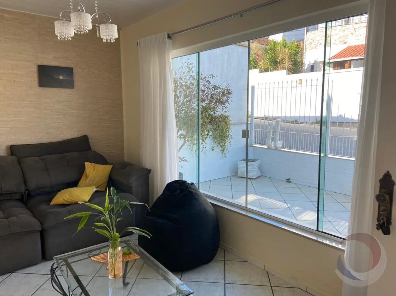Casa para venda com 2 dormitórios em Saco Dos Limões com 154 m² — foto 2