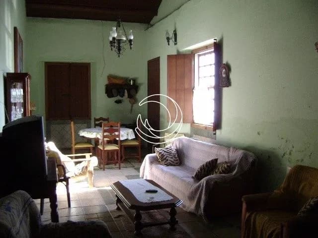 Casa comercial para venda com 2 dormitórios em Sambaqui com 226 m² — foto 2