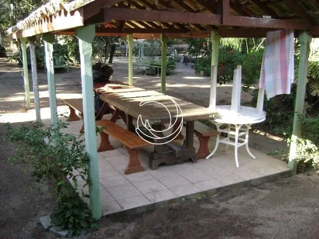 Casa comercial para venda com 2 dormitórios em Sambaqui com 226 m² — foto 5