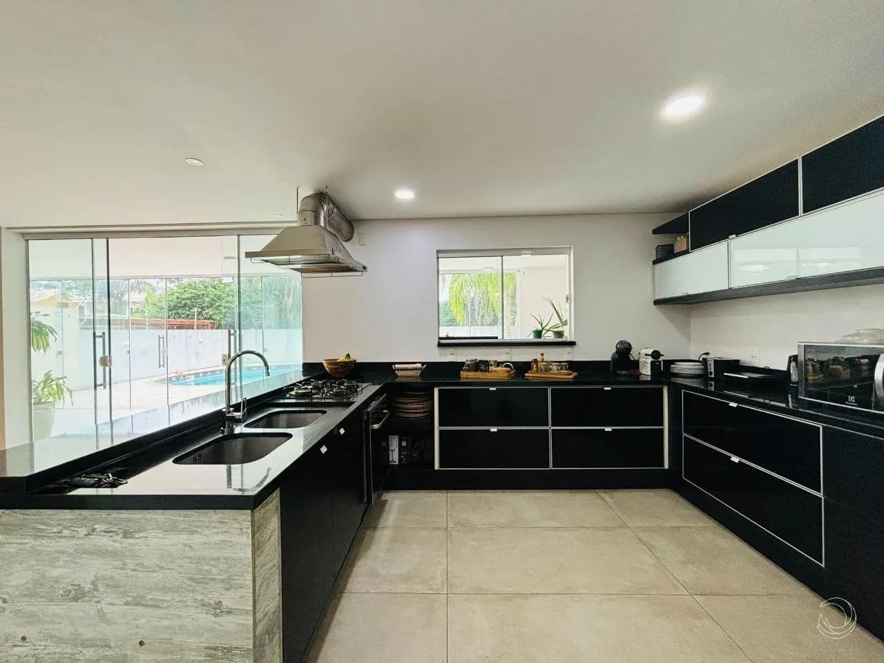 Casa para venda com 3 dormitórios em Jurerê Internacional com 412 m² — foto 4