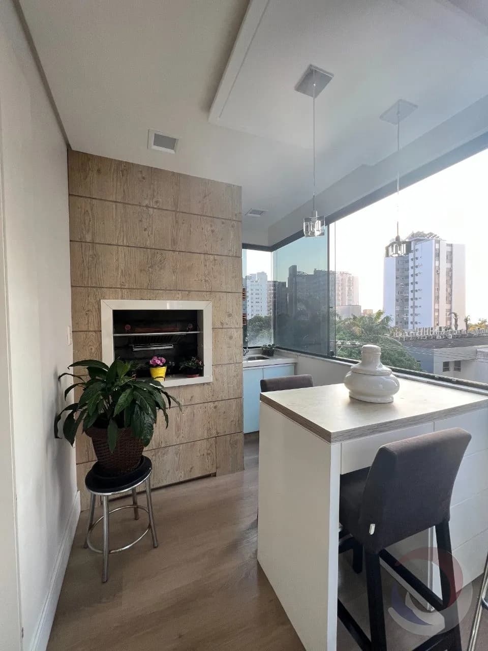 Apartamento para venda com 4 dormitórios em Centro com 161 m² — foto principal