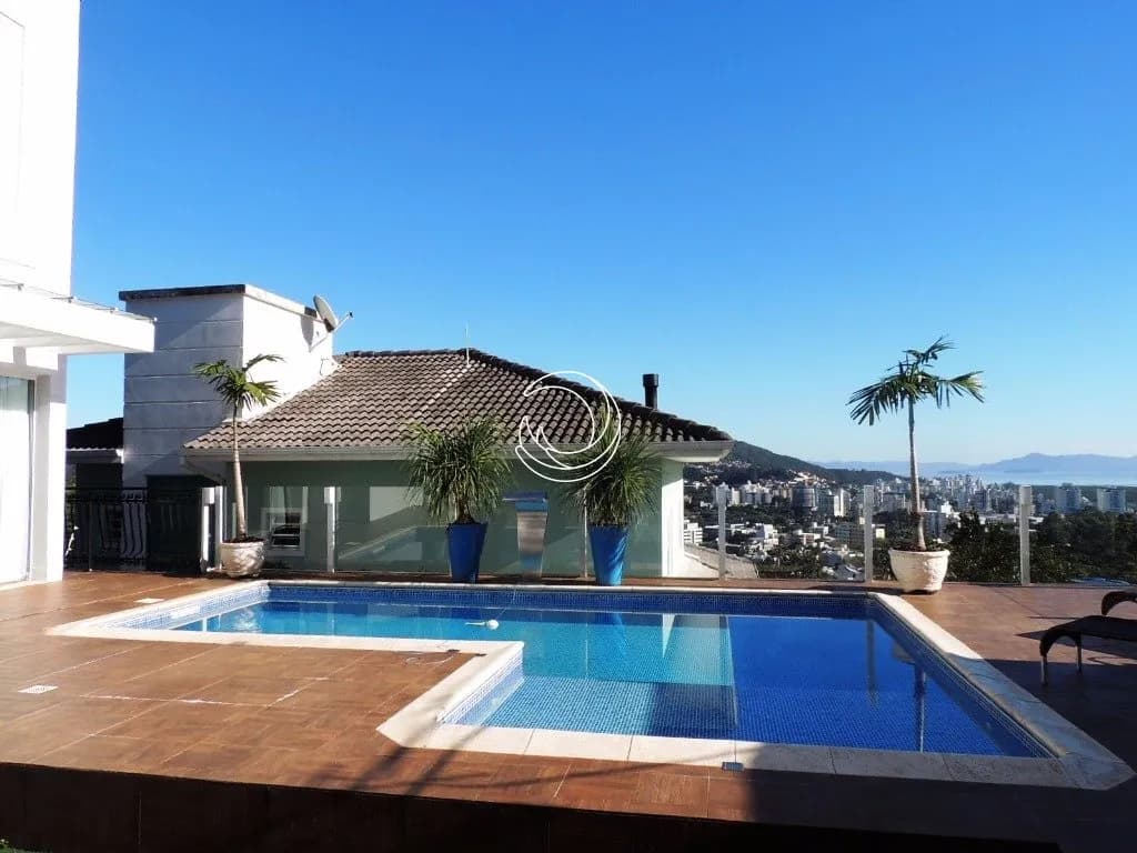 Casa para venda com 3 dormitórios em Pantanal com 289 m² — foto 3