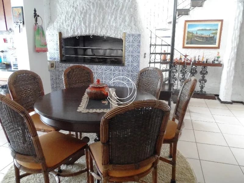 Casa para venda com 3 dormitórios em Agronômica com 700 m² — foto 5