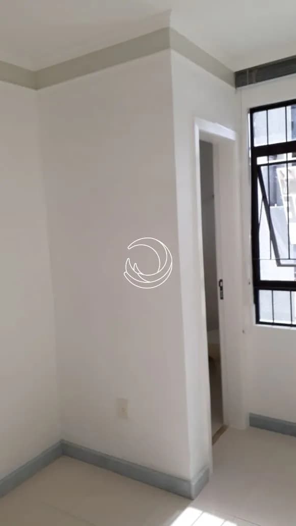 Sala comercial para venda em Centro com 47 m² — foto 2