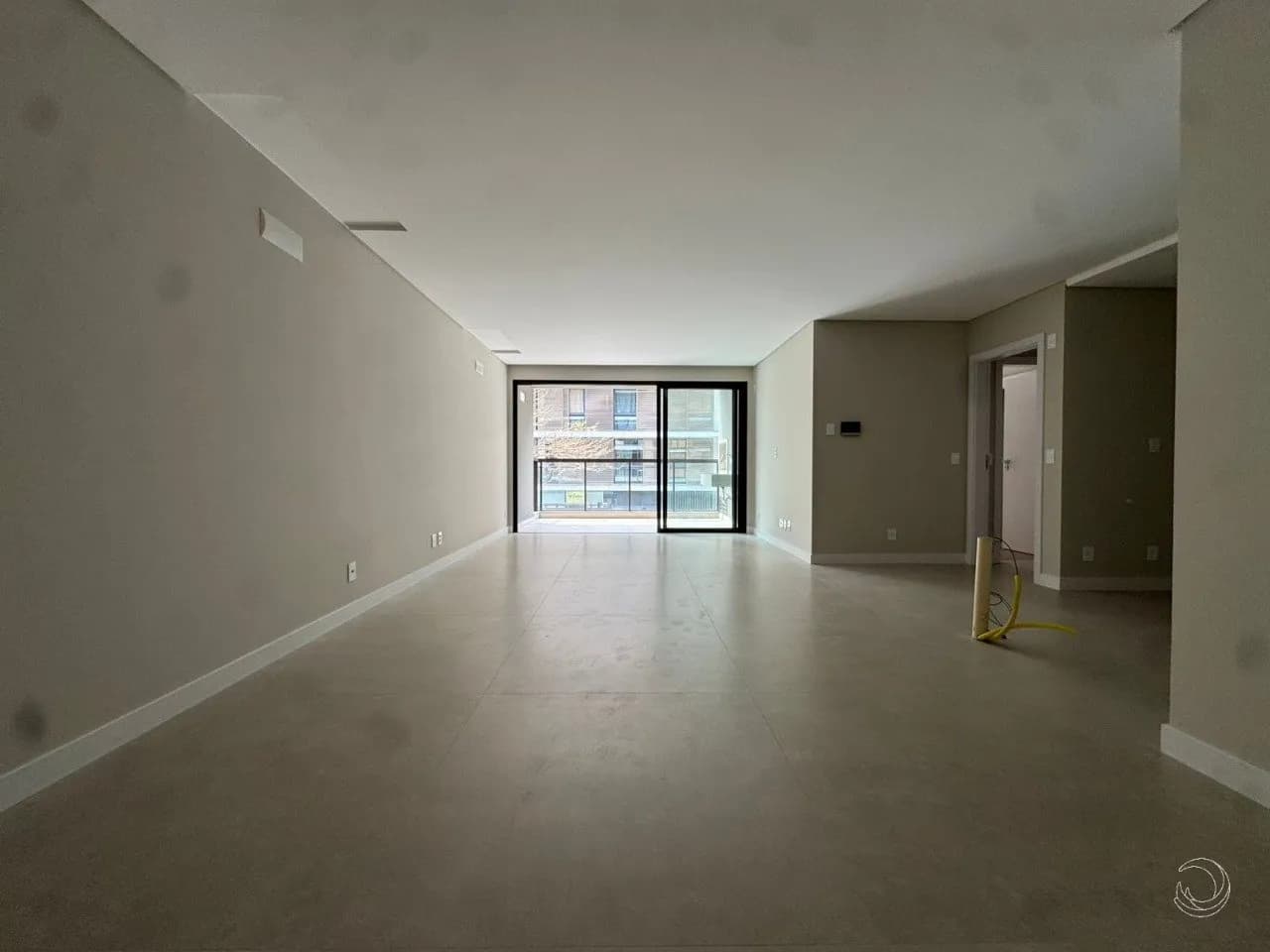 Apartamento para venda com 3 dormitórios em Jurerê com 131 m² — foto principal
